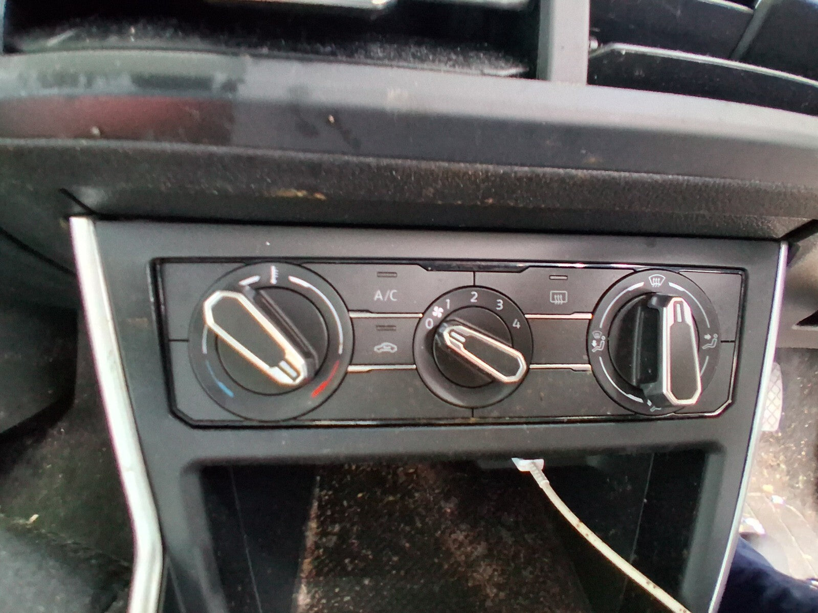 2024 VW VOLKSWAGEN POLO MK6 AC HEATER CLIMATE CONTROL SWITCH PANEL
