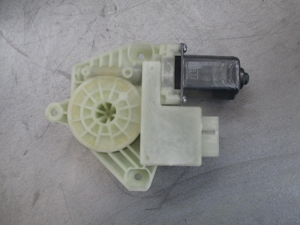 VOLKSWAGEN VW GOLF MK7 2016 OSR DRIVER SIDE REAR WINDOW MOTOR ONLY 5Q4959812D