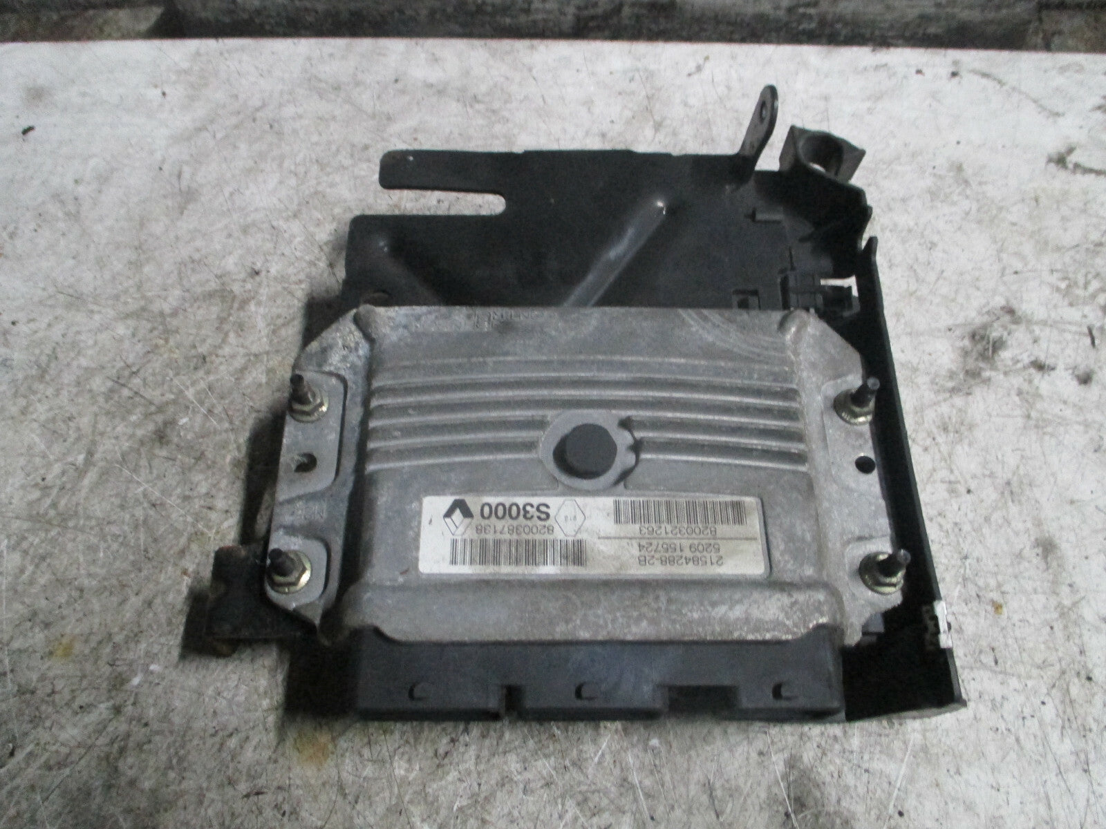 RENAULT SCENIC 2006 MK2 1.6 2.0 PETROL ECU ENGINE CONTROL MODULE 8200387138
