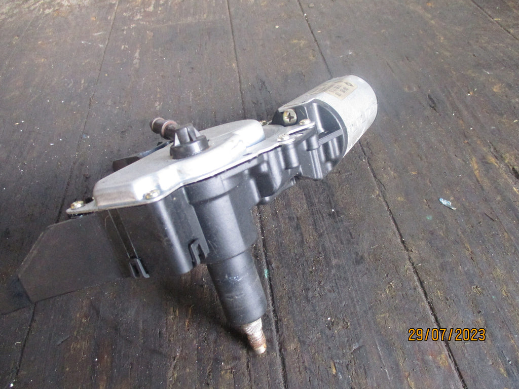 VW GOLF 2001 REAR WINDOW WIPER MOTOR 1J6955711B