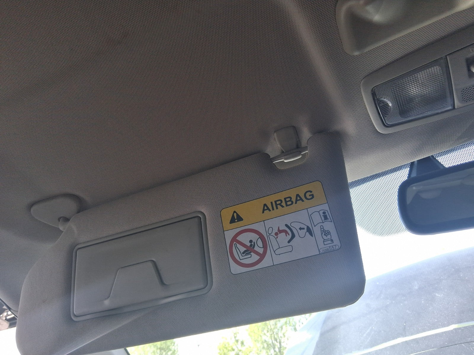 2018 MITSUBISHI OUTLANDER MK3 NSF PASSENGER SIDE FRONT SUN VISOR SHADE