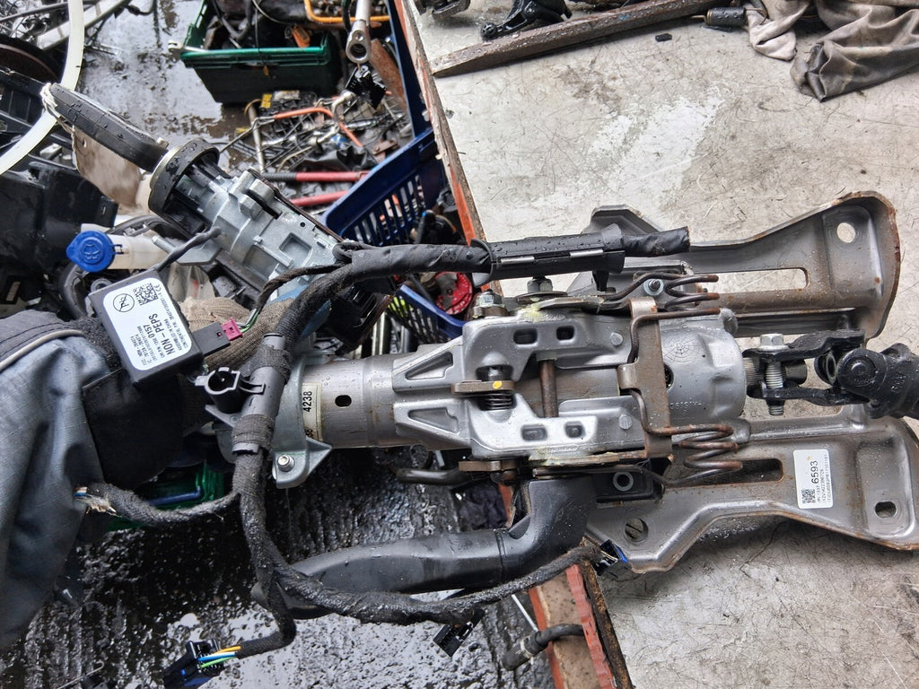 2017 ZAFIRA C TOURER STEERING COLOUMN WITH IGNITION BARREL & KEY 23284104