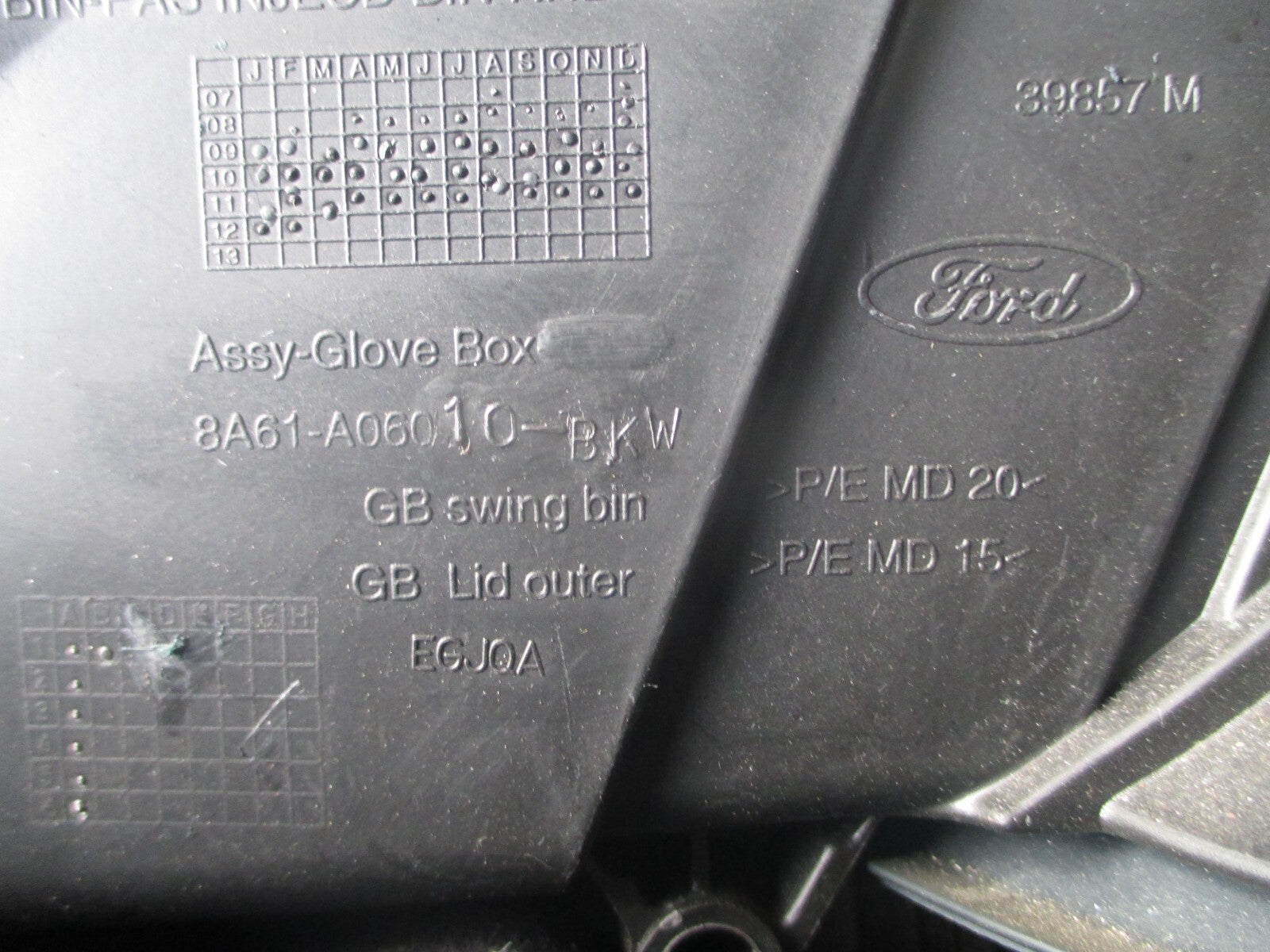 FORD FIESTA 2012 MK7 GLOVE BOX 8A61A06010
