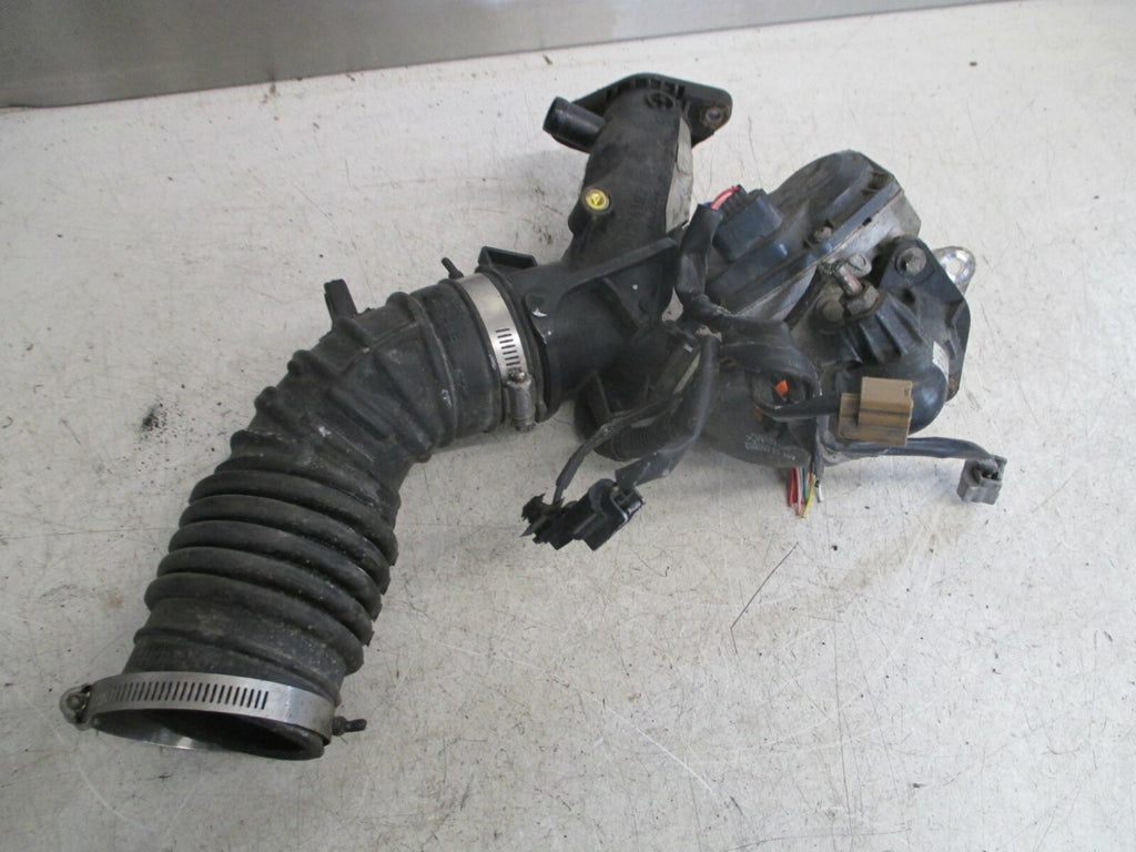 NISSAN NV200 NV 200 2016 ELECTRONIC EGR VALVE COOLER AIR HOSE PIPE 147102557r
