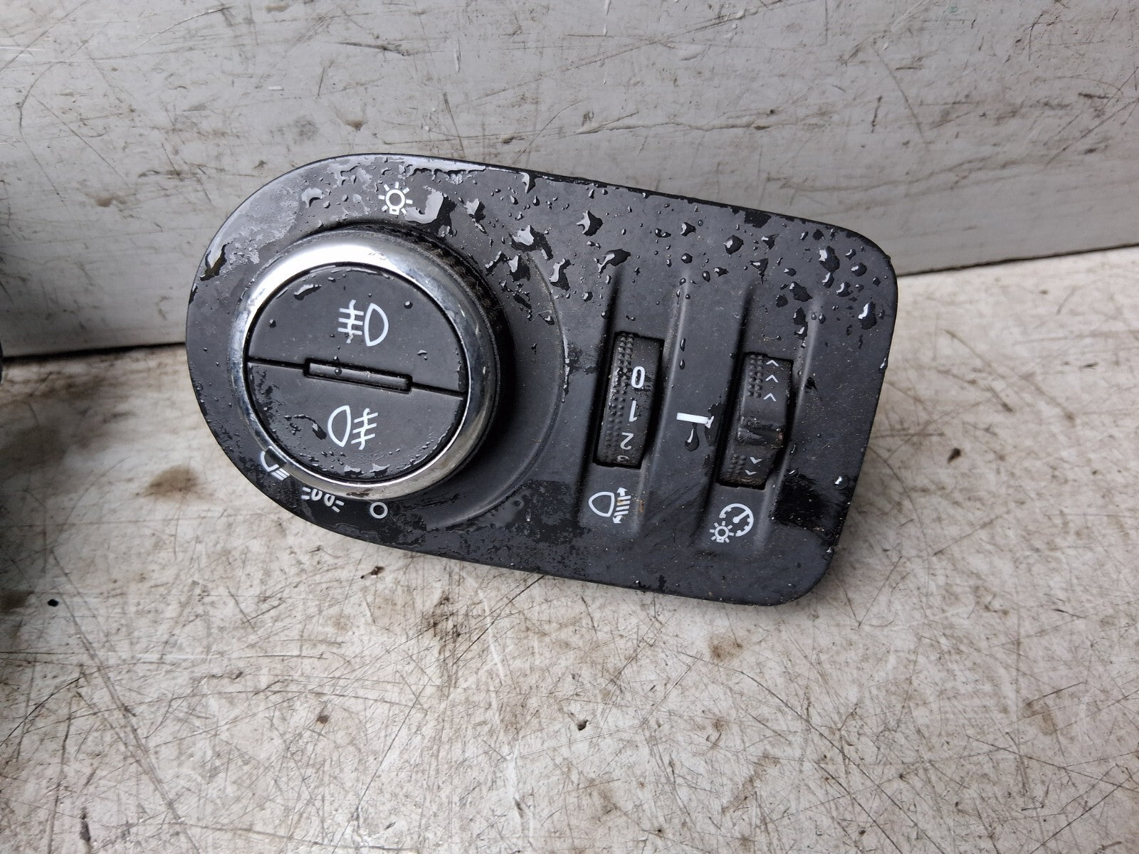 2017 VAUXHALL ZAFIRA C TOURER HEADLIGHT ADJUSTER CONTROL SWITCH 39049505