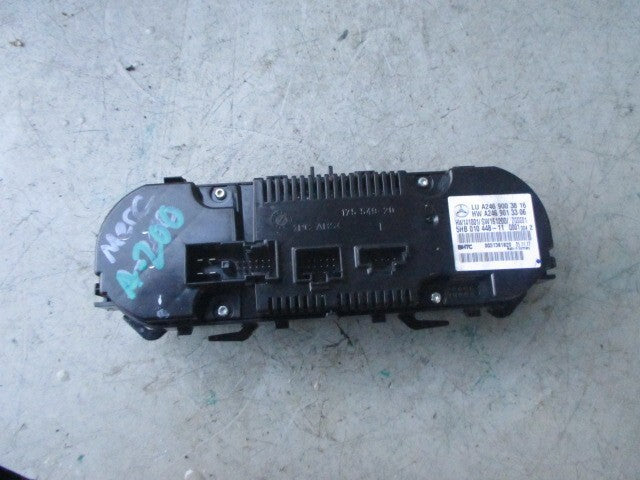 2018 MERCEDES A CLASS W176 AC HEATER CONTROL UNIT A2469003816