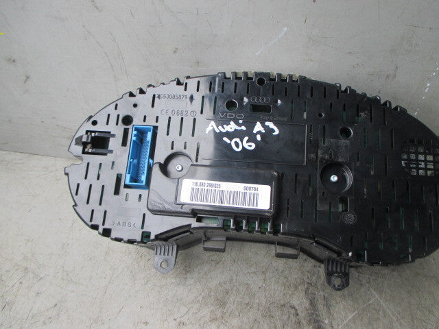 AUDI A3 2006 TYPE 8P SPEEDOMETER INSTRUMENT CLUSTER 8P0920951A