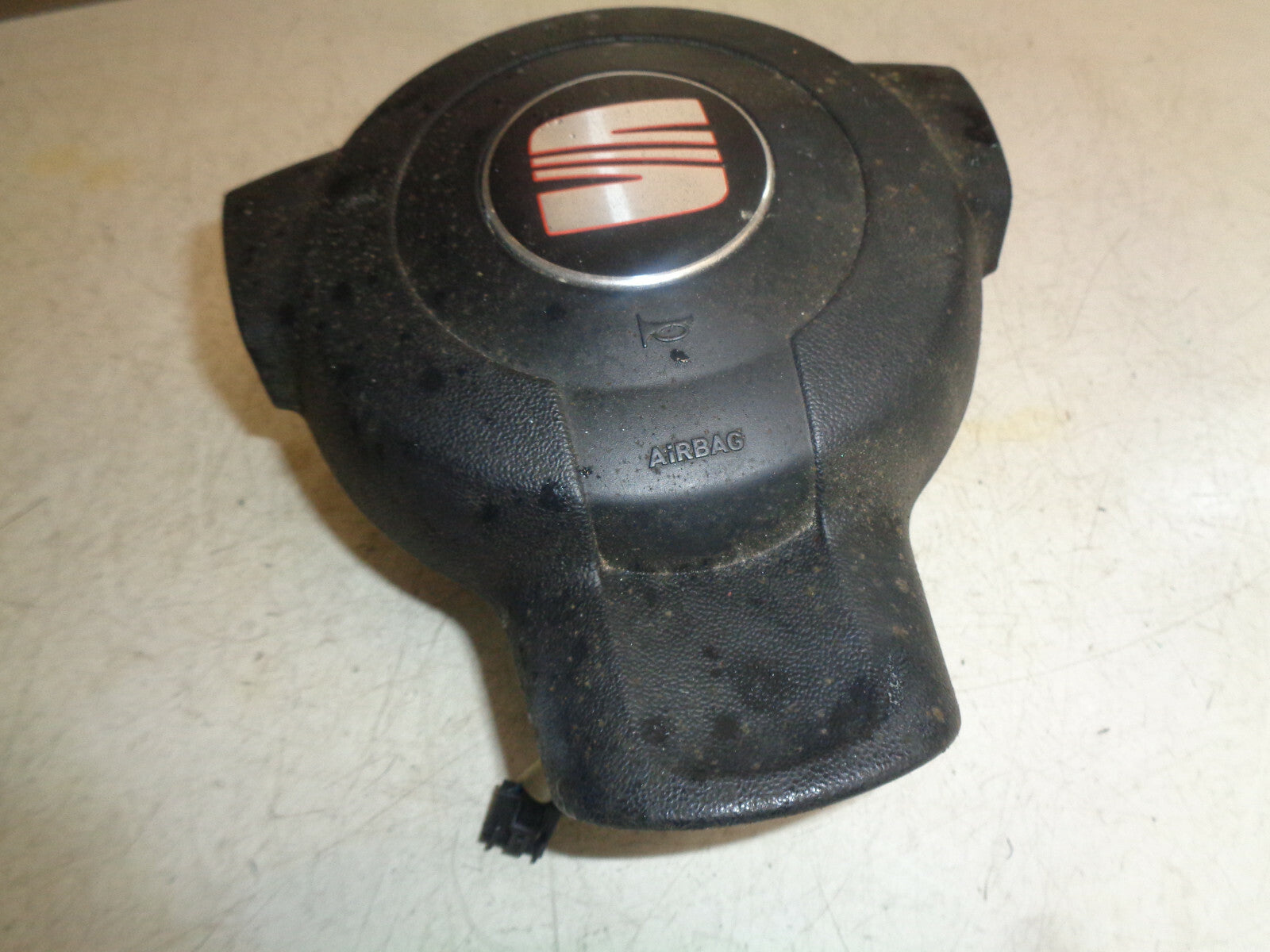 SEAT LEON 2007 MK2 DRIVER'S STEERING WHEEL SAFETY BAG 5P0880201