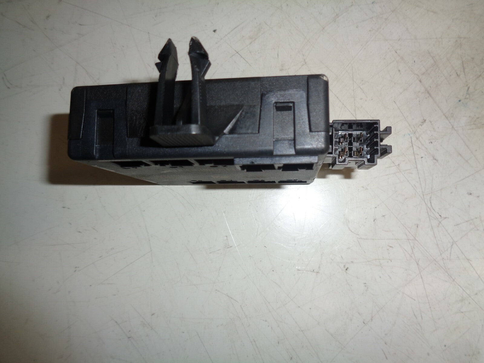 MERCEDES A CLASS W176 2017 PASSENGER SIDE FRONT DOOR CONTROL MODULE A1669000318