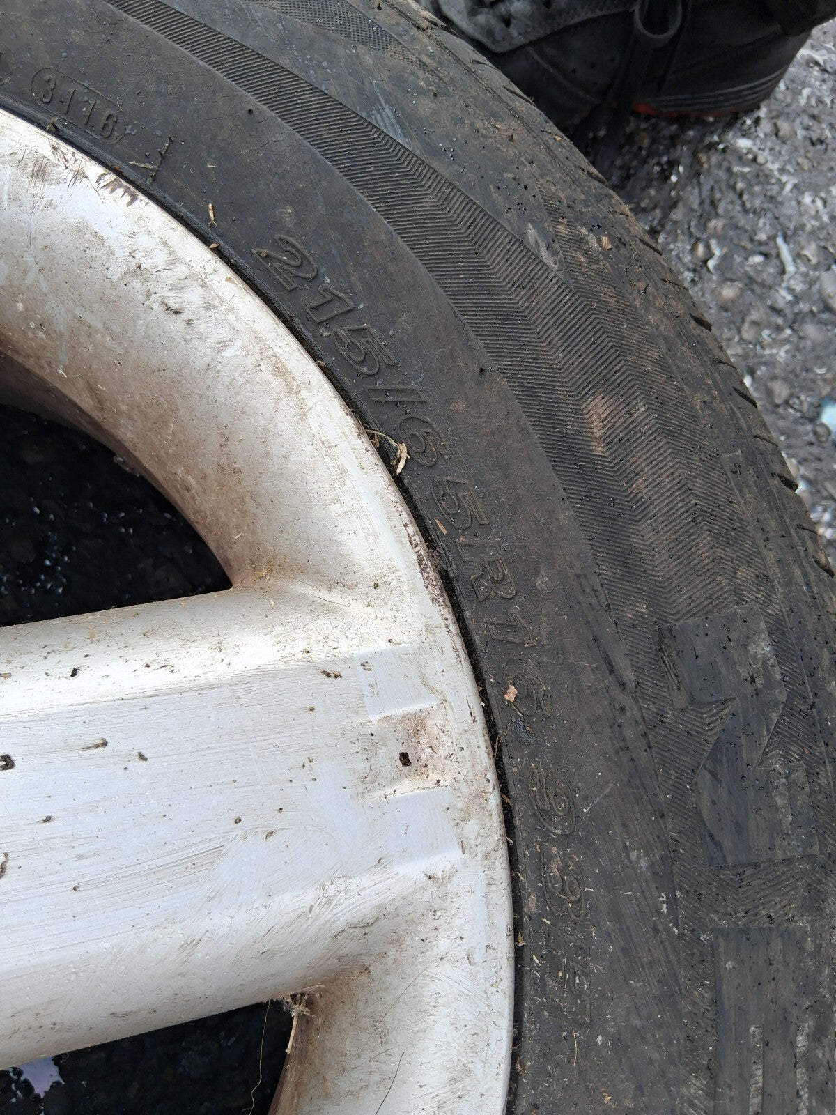 2007 NISSAN X TRAIL MK1 16 INCH ALLOY WHEEL WITH TYRE 215/65R16