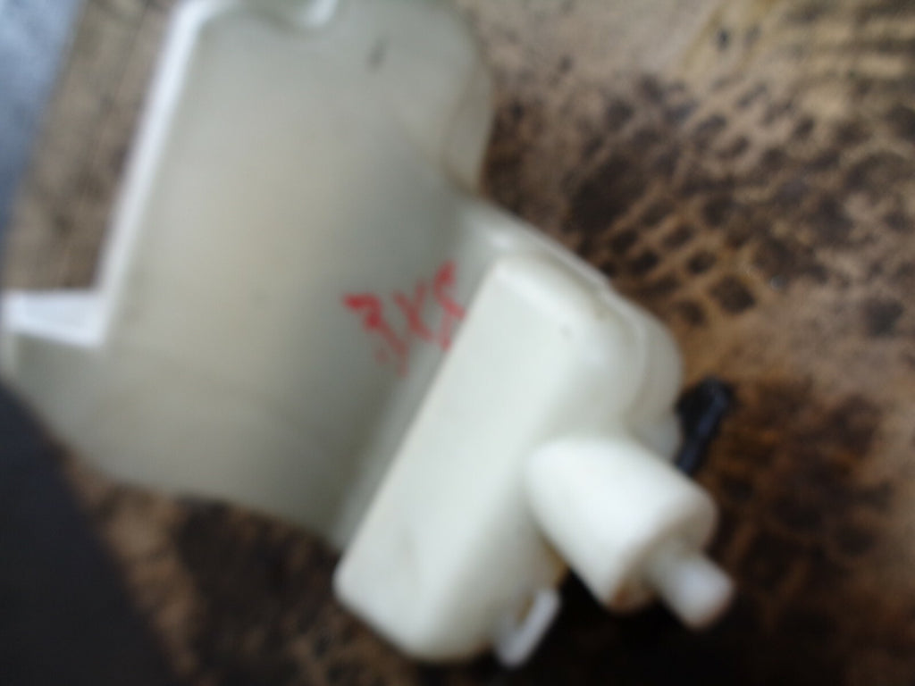 MAZDA RX8 2007 WINDSCREEN WASHER WATER BOTTLE AND PUMP 860141 395