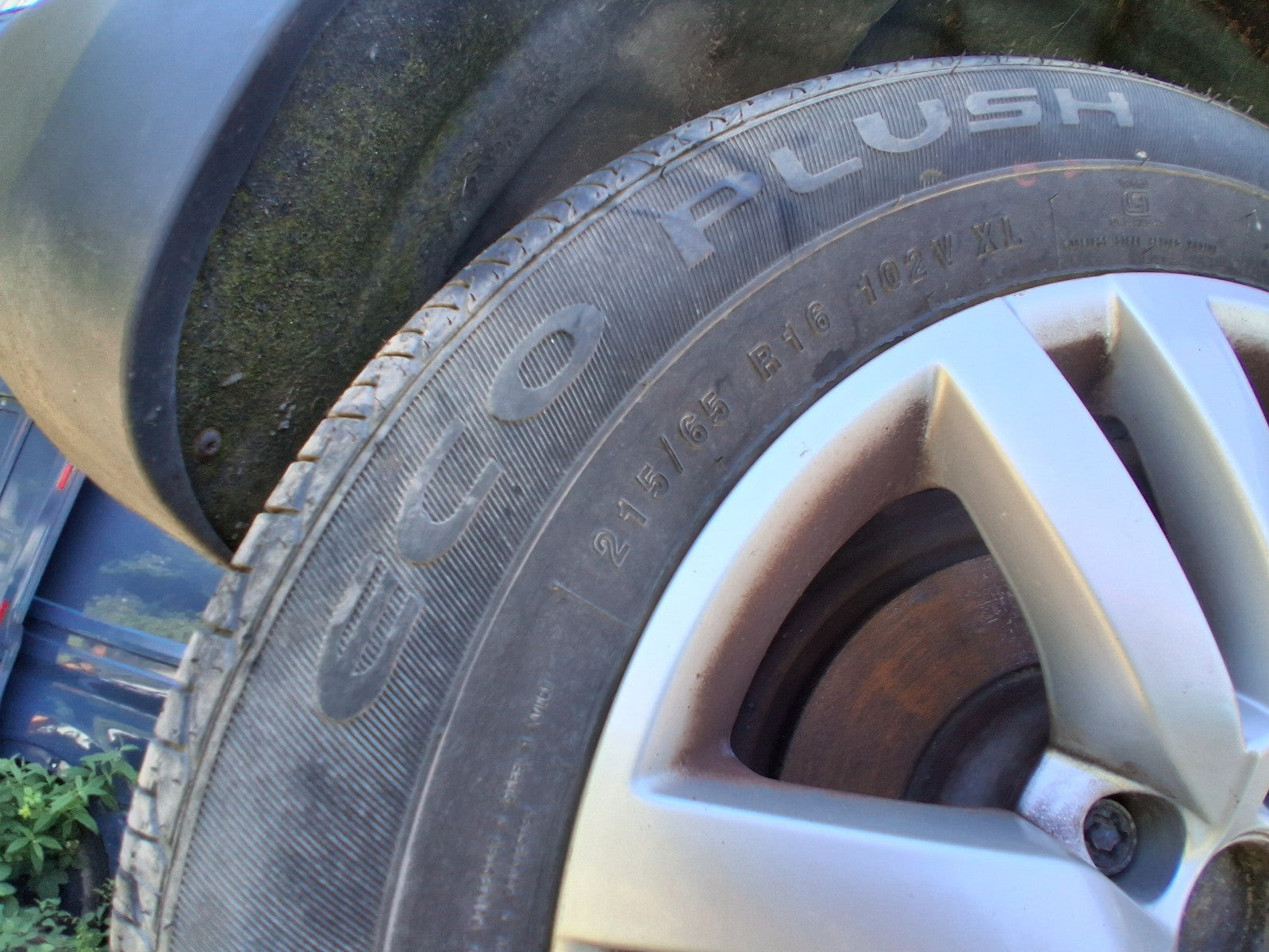2013 VW VOLKSWAGEN TIGUAN MK1 16 INCH ALLOY WHEEL WITH TYRE 215/65R16 REF 3