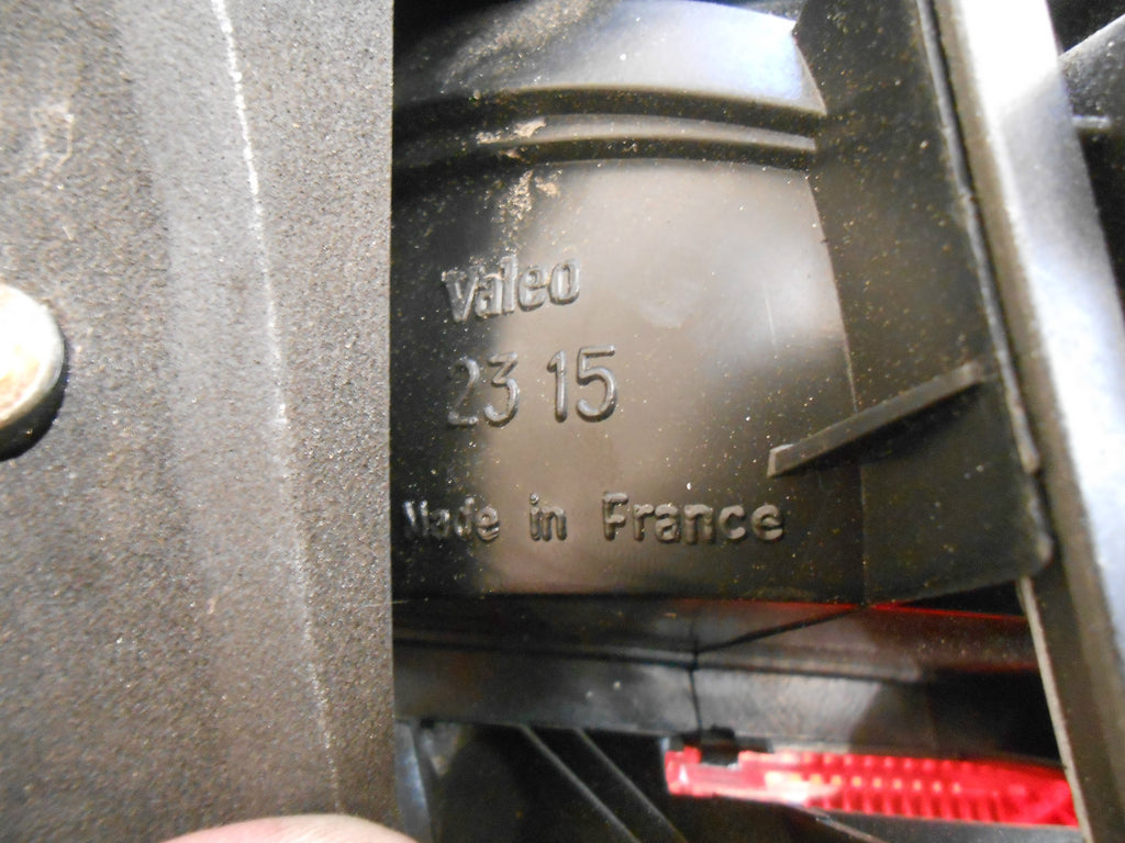 SAAB 95 YS3E 1997 OSR DRIVER SIDE REAR INNER BRAKE TAIL LIGHT CLUSTER 2315