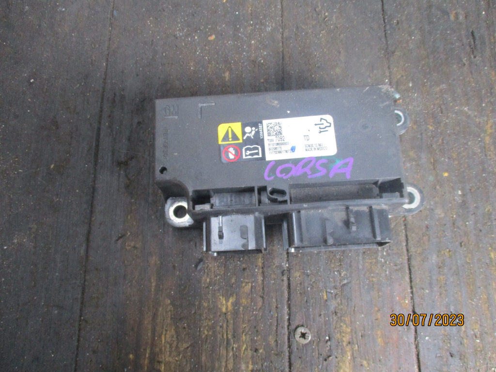 VAUXHALL CORSA E ECU AIRBAG CONTROL UNIT 13597092