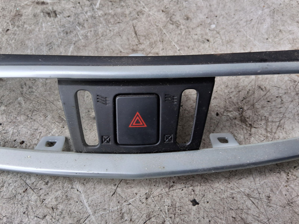 2020 NISSAN QASHQAI J11 MK2 FACELIFT HAZARD SWITCH TRIM PANEL COVER