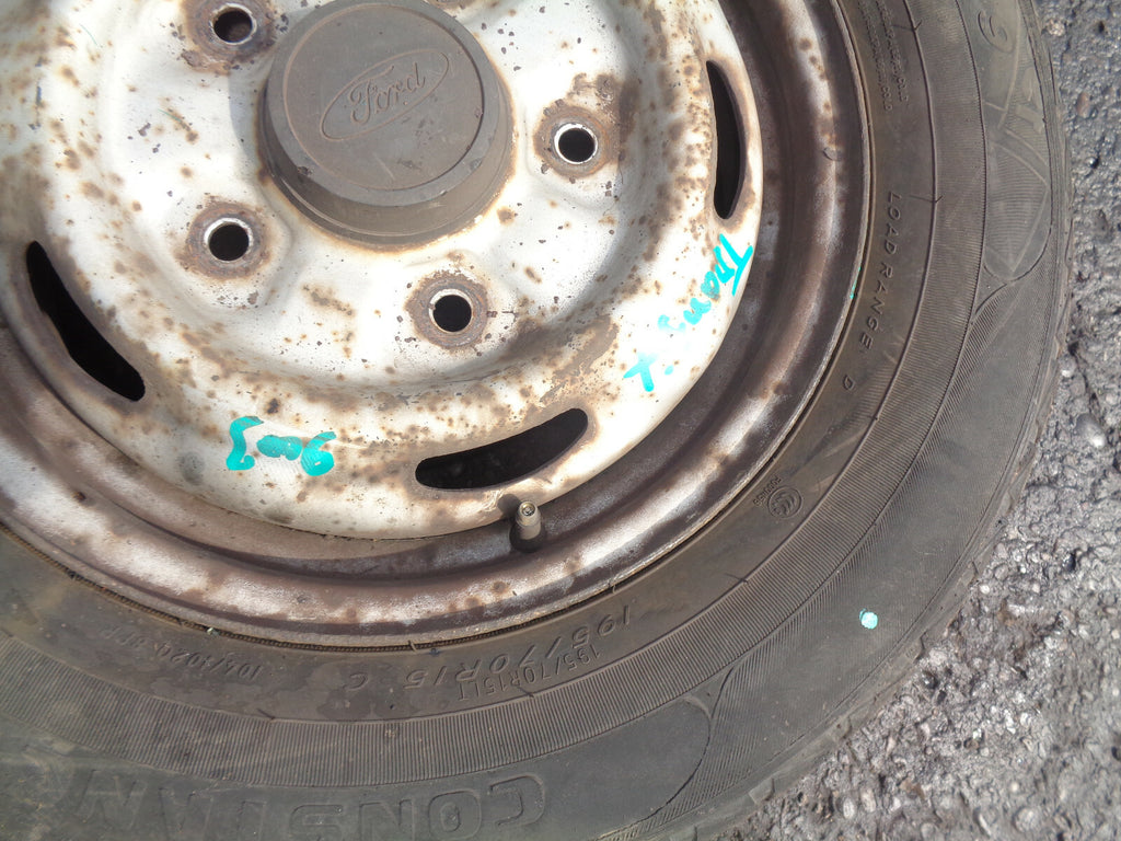 FORD TRANSIT 2003 15 INCH 5 INCH SPARE STEEL WHEEL WITH TYRE 195/70R15C REF 2