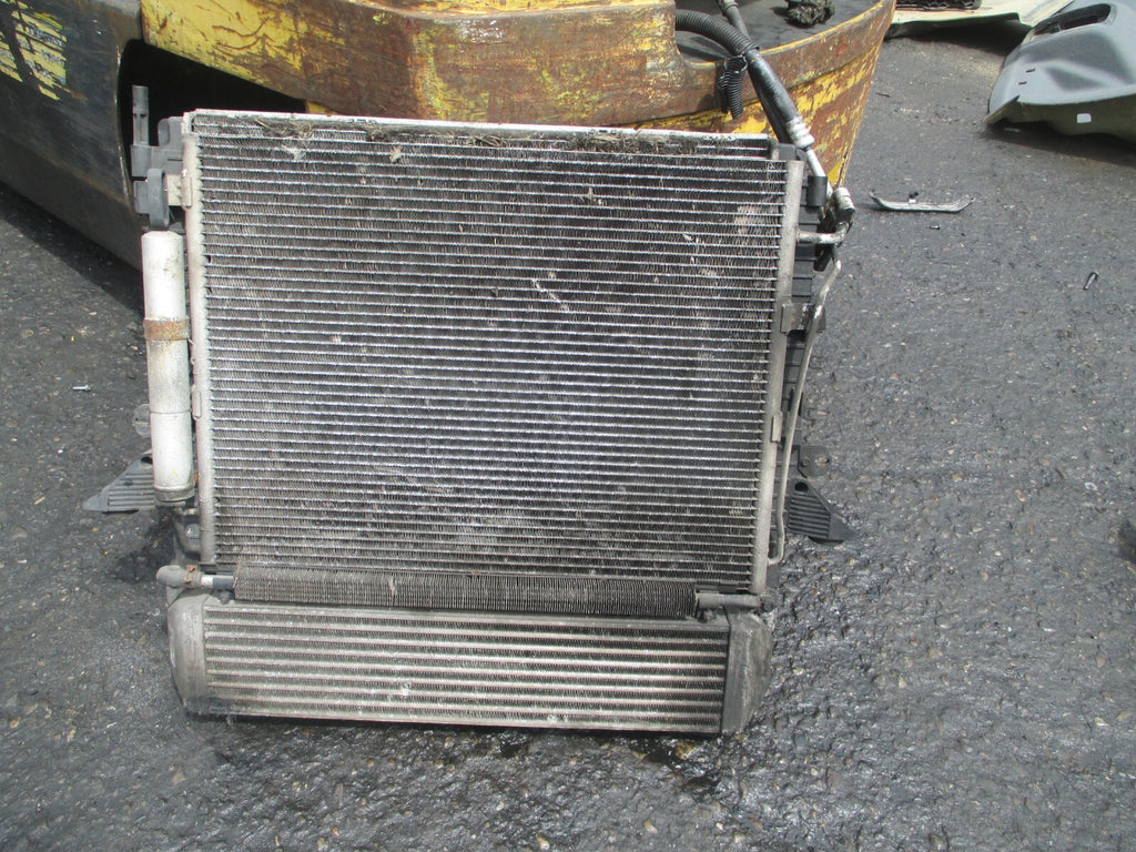 LANDROVER DISCOVERY 3 2008 L319 2.7 DIESEL RADIATOR INTERCOOLER 7H228T000BA RP07