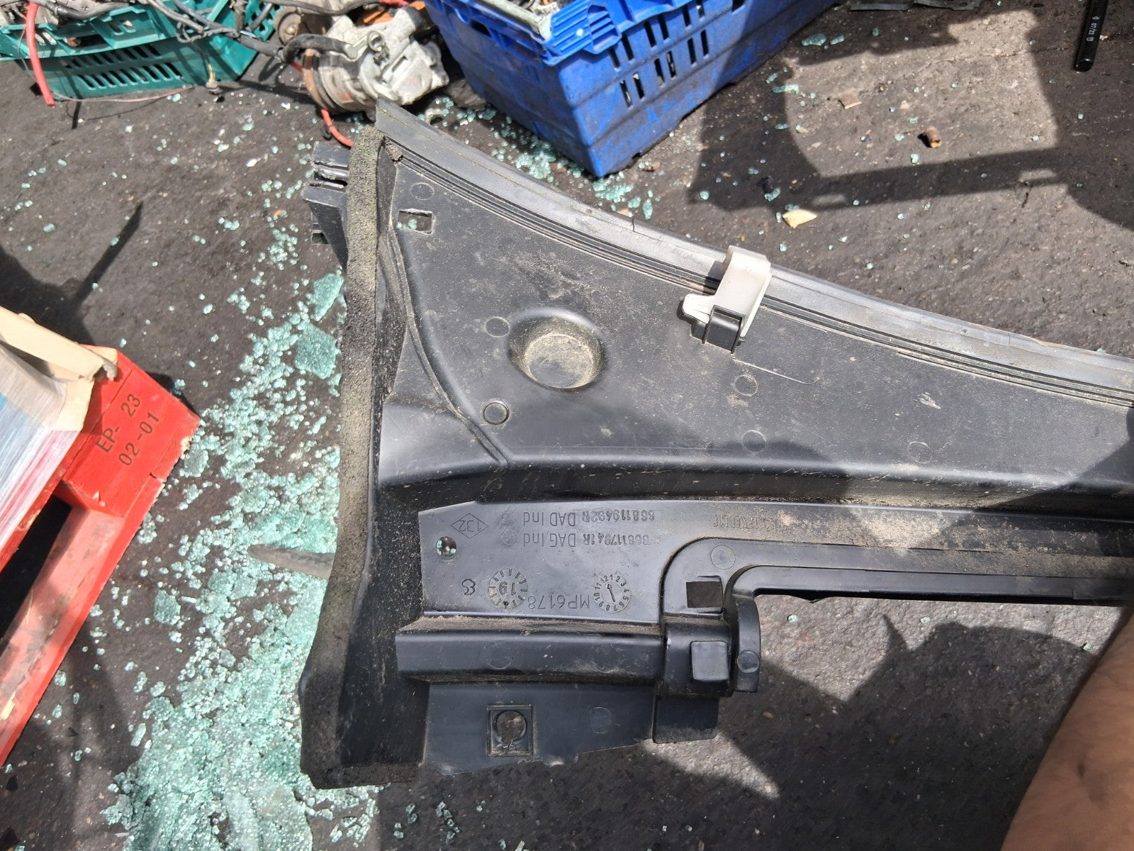2020 RENAULT KANGOO MK2 FRONT WINDSCREEN SCUTTLE PANEL 668119492R