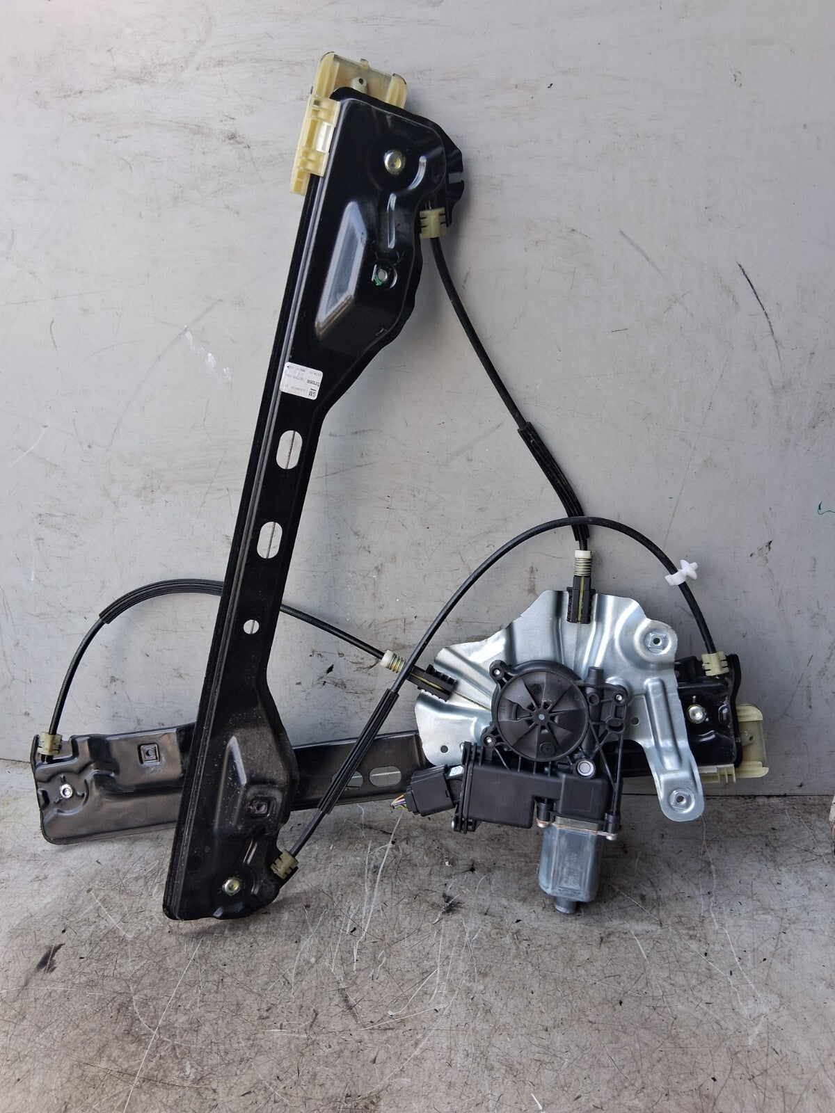 VAUXHALL ZAFIRA C 2016 NSF PASSENGER SIDE FRONT WINDOW MOTOR REGULATOR 13260137