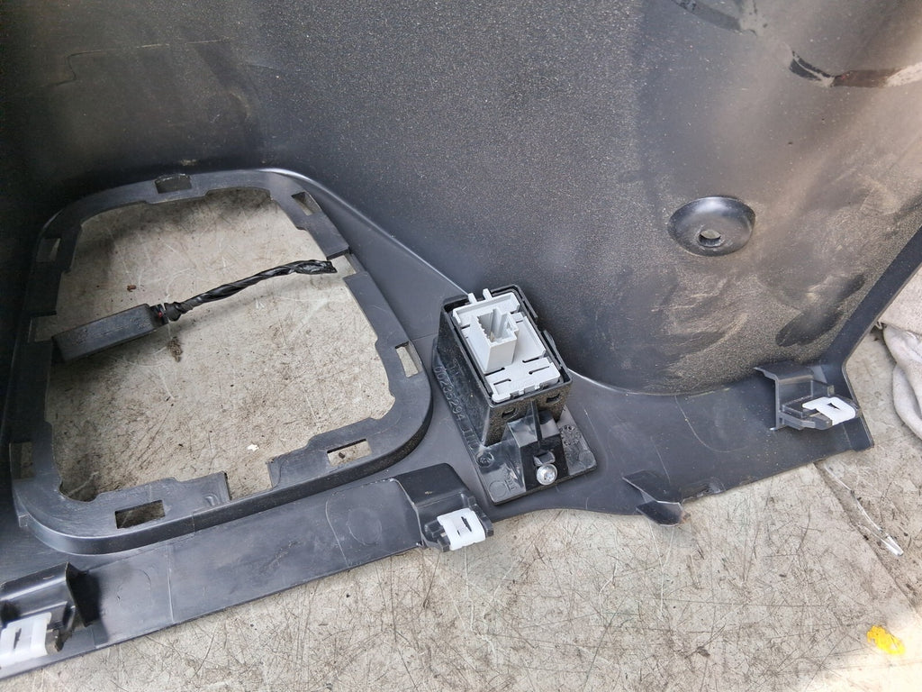 2023 RENAULT MASTER MK3 CENTRE POWER SOCKET DASHBOARD TRIM COVER PANEL 969100607