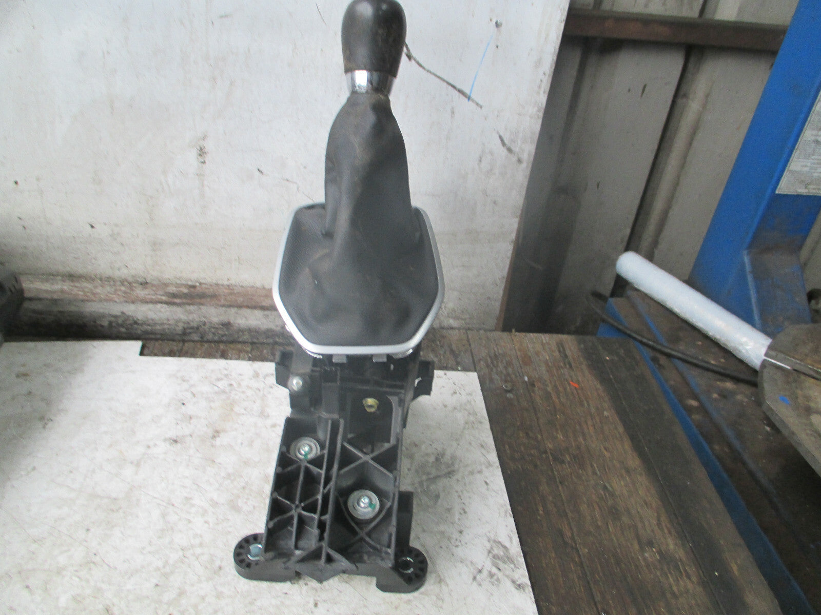 FORD FIESTA MK7 2014 5 SPEED MANUAL GEARSTICK GEARSHIFTER C1BR7C453AKC