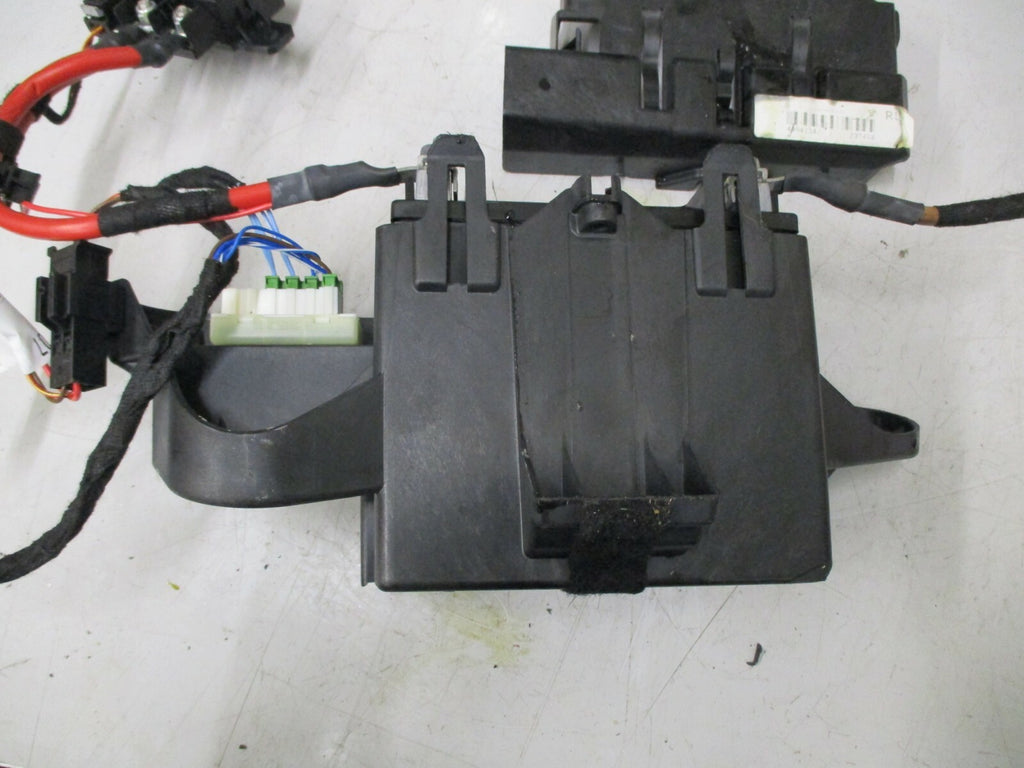 MERCEDES GLA220 2.1 2014 BATTERY WITH BOX HOLDER WIRE CONNECTOR A0009826908