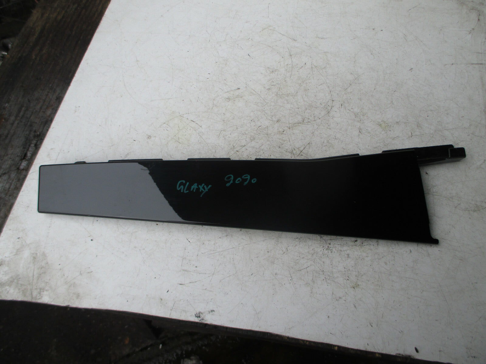 FORD GALAXY MK4 2020 OSR DRIVER SIDE REAR DOOR TRIM GLOSS BLACK EM2B-U254A42