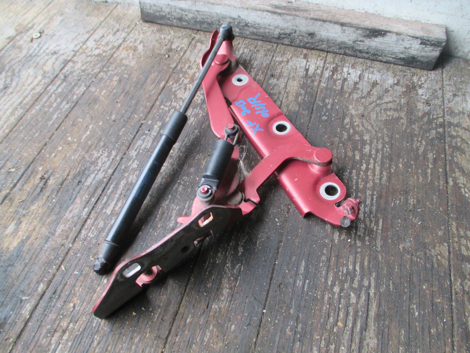 JAGUAR XF 2013 FACELIFT OSR DRIVER SIDE REAR BOOTLID HINGES 8X2342700