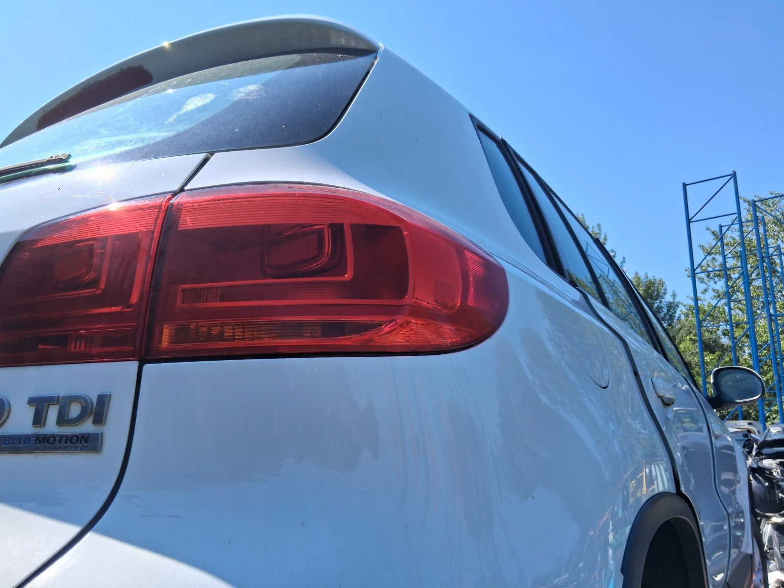 2013 VW VOLKSWAGEN TIGUAN OSR DRIVER SIDE REAR OUTER TAIL LIGHT LAMP