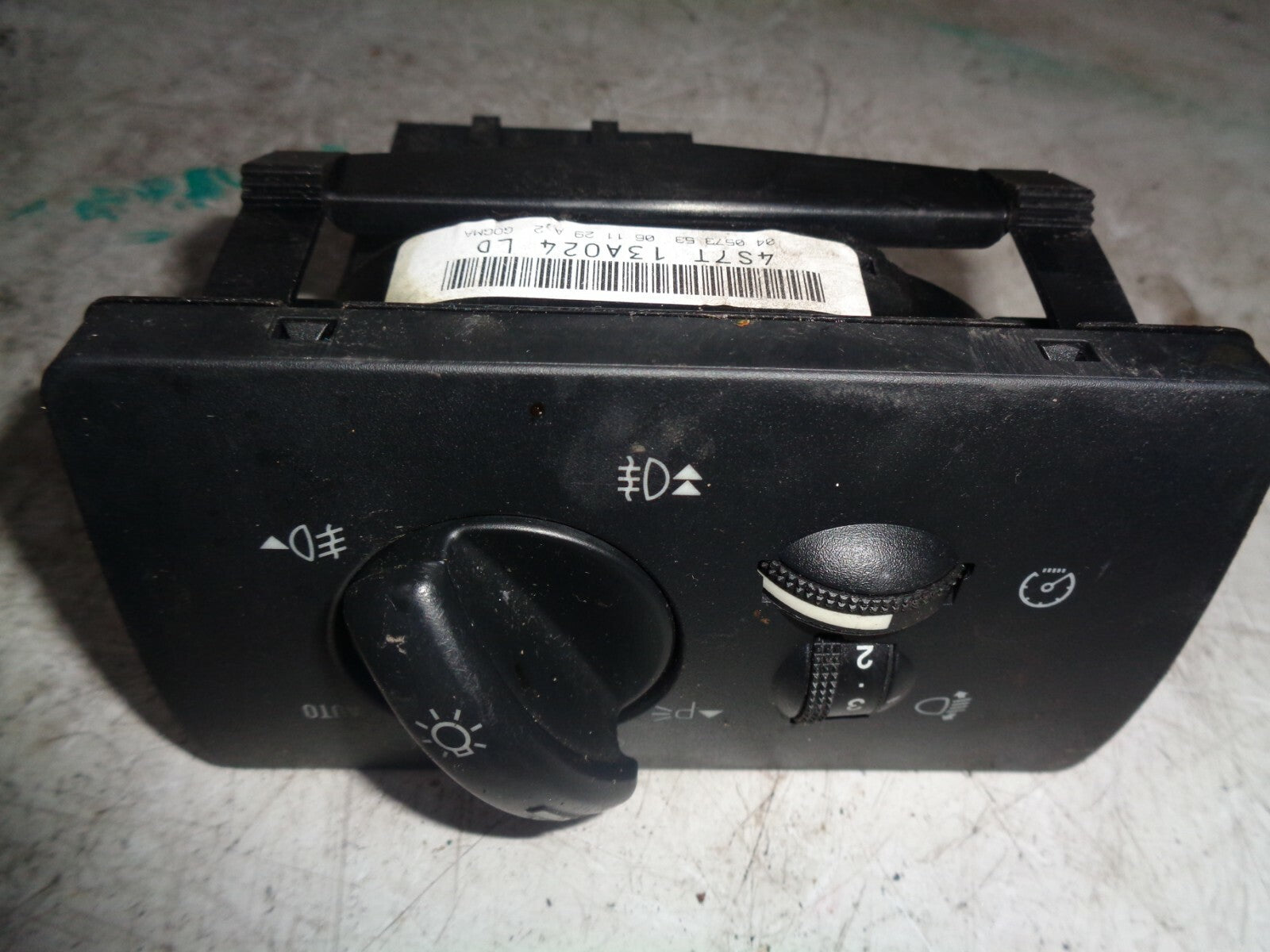 FORD MONDEO MK3 2006 2.2 DIESEL HEADLIGHT HEAD LAMP SWITCH ADJUSTER 4S7T13A024