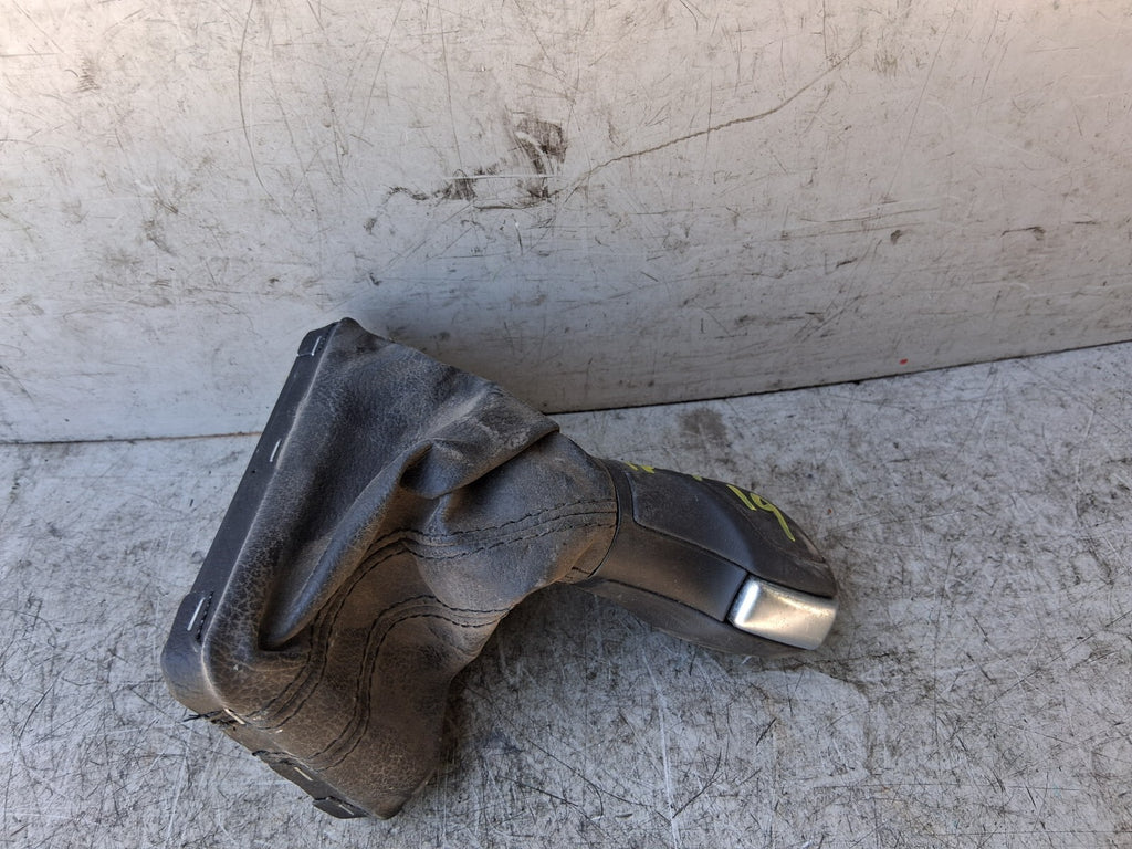VOLKSWAGEN PASSAT B8 2019 GEAR KNOB GEAR LEVER BLACK TRIM COVER
