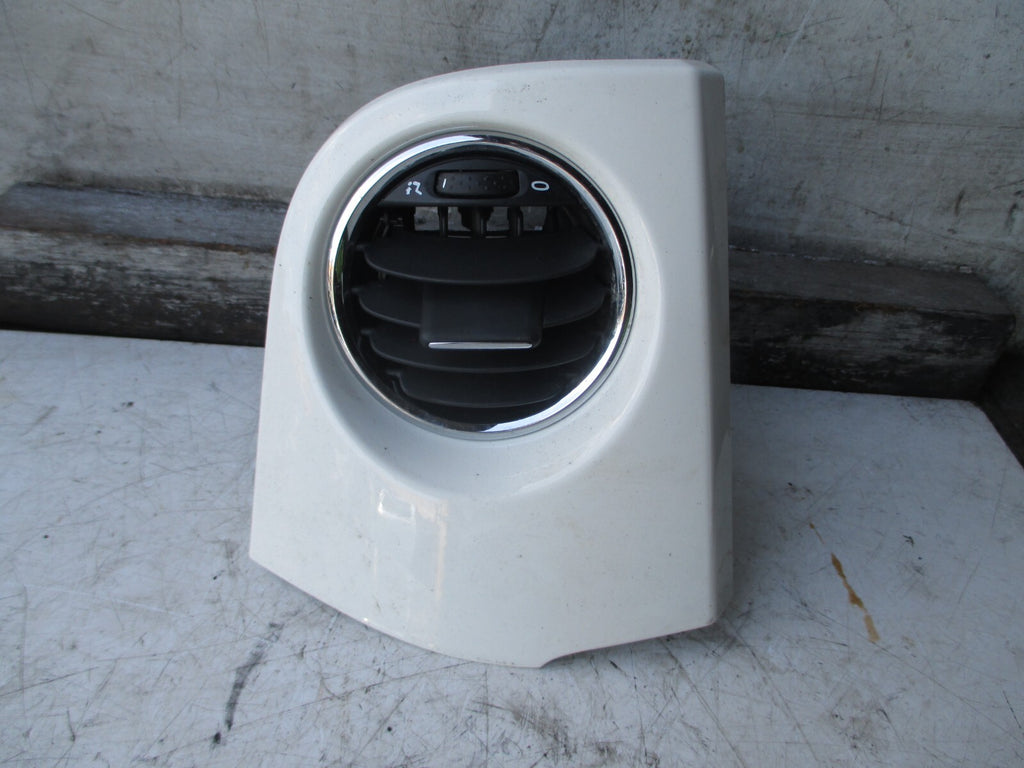 FIAT 500 2016 DRIVERS SIDE DASH HEATER AIR VENT 735627419