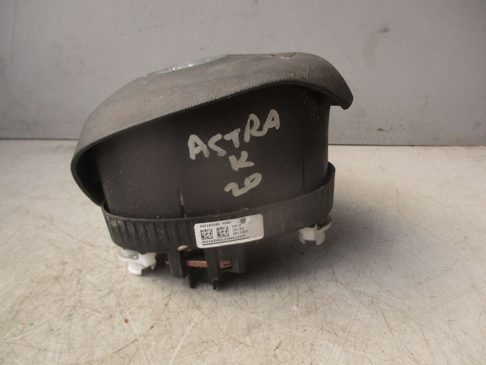 2020 VAUXHALL ASTRA K DRIVERS STEERING WHEEL AIRBAG 39153609