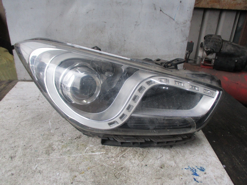 HYUNDAI I 40 2013 OSF DRVER SIDE FRONT HEADLIGHT 921023Z041