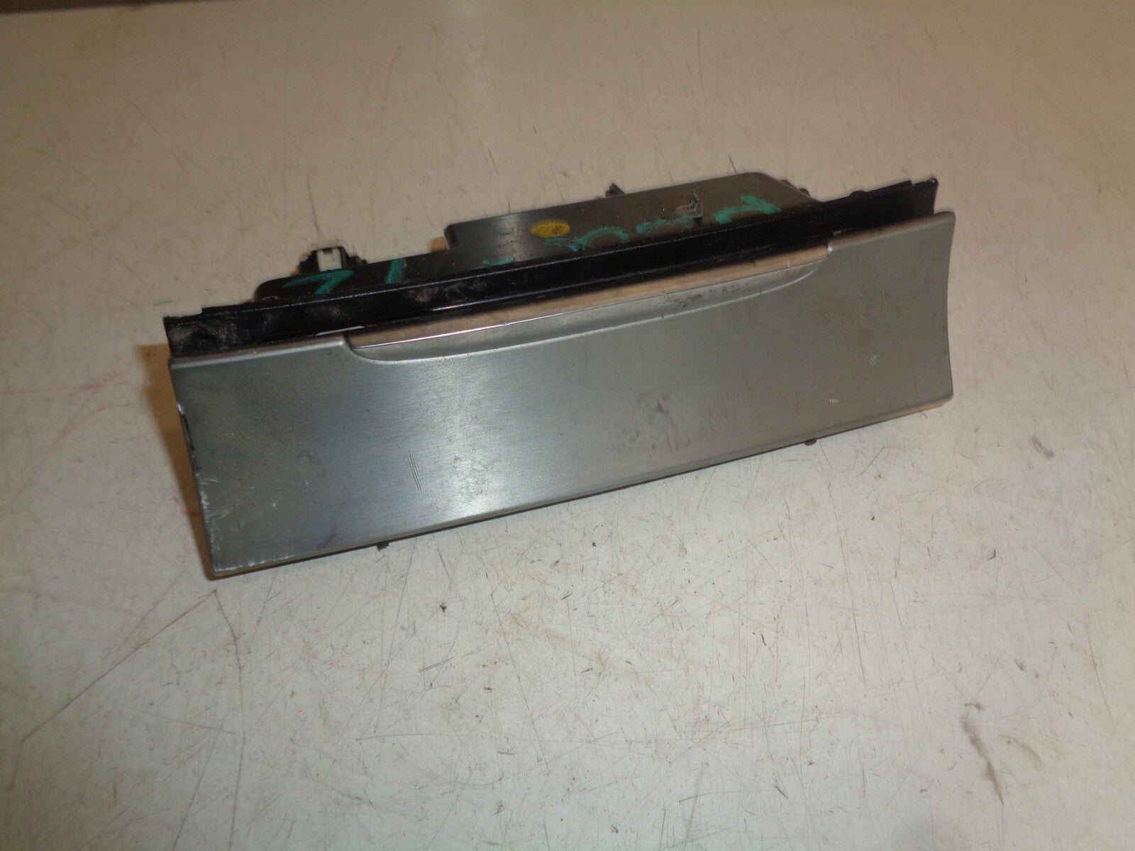 VW VOLKSWAGEN PASSAT CC 2012 FRONT DASH ASHTRAY AND LIGHTER PORT 3C0863284K