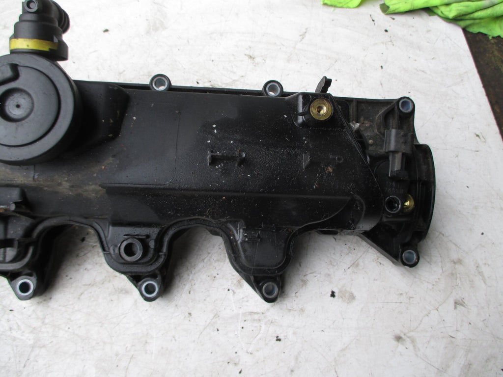 RENAULT CLIO MK4 2015 1.5 DIESEL TOP ENGINE ROCKER VALVE COVER 8200629199