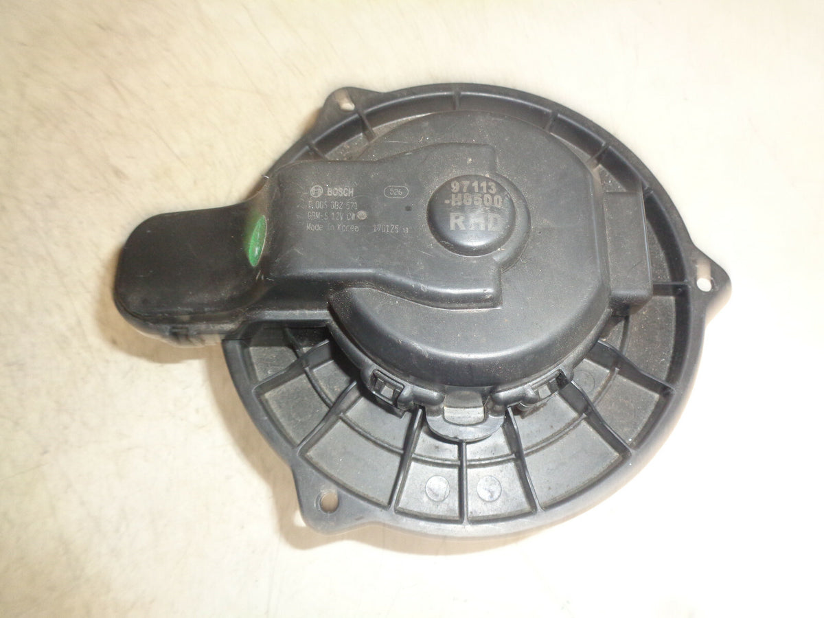 HYUNDAI KONA 2018 HEATER BLOWER MOTOR FAN 97113H8500