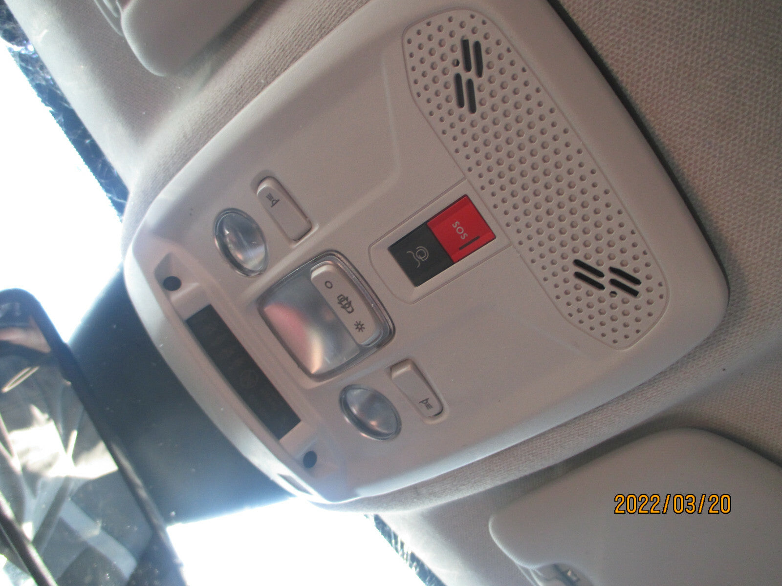 CITROEN C4 MK3 2021 FRONT INTERIOR ROOF COURTESY READING LIGHT