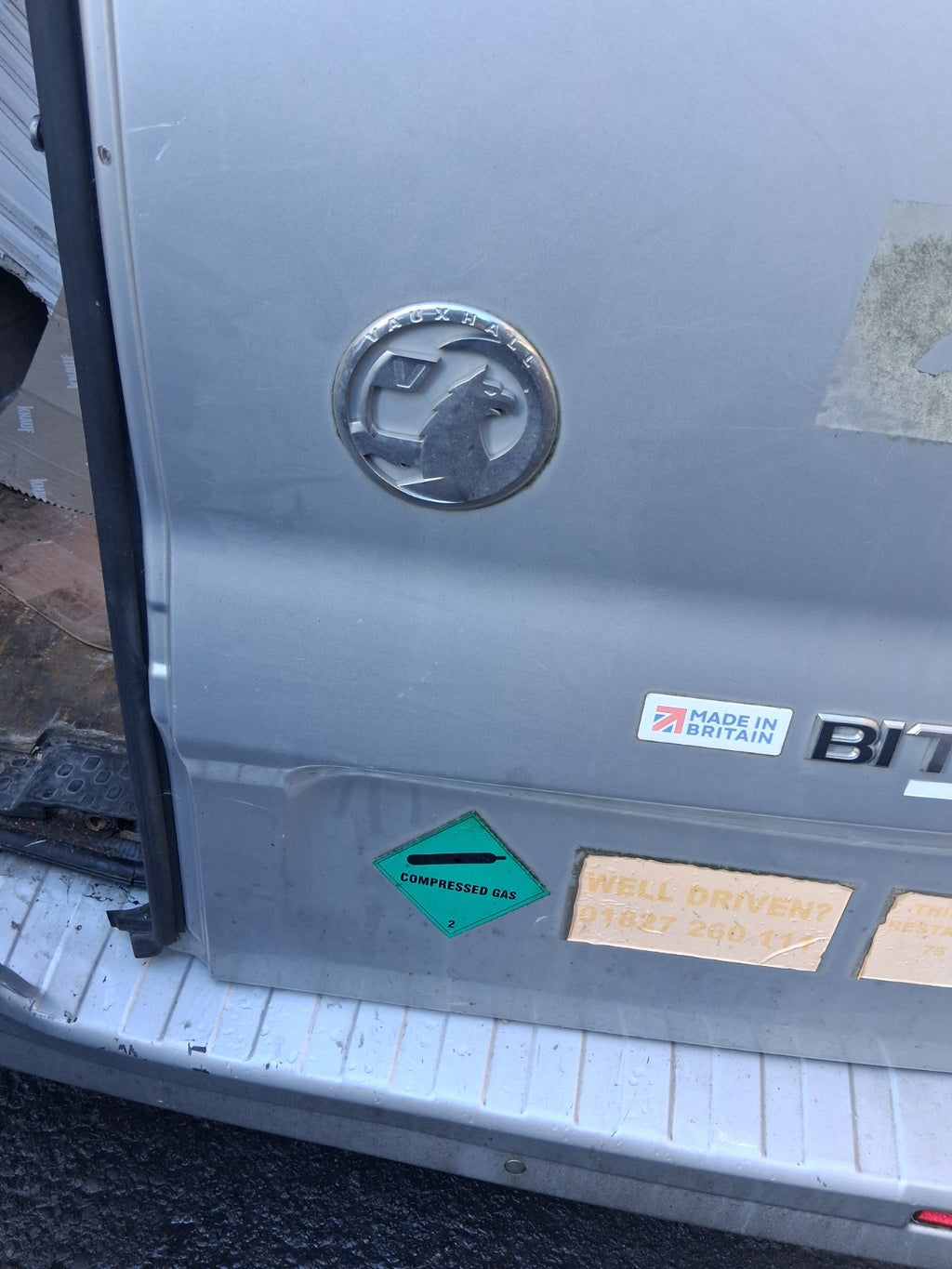 2017 VAUXHALL VIVARO MK2 OSR DRIVER SIDE REAR RIGHT COMPLETE DOOR SILVER L193