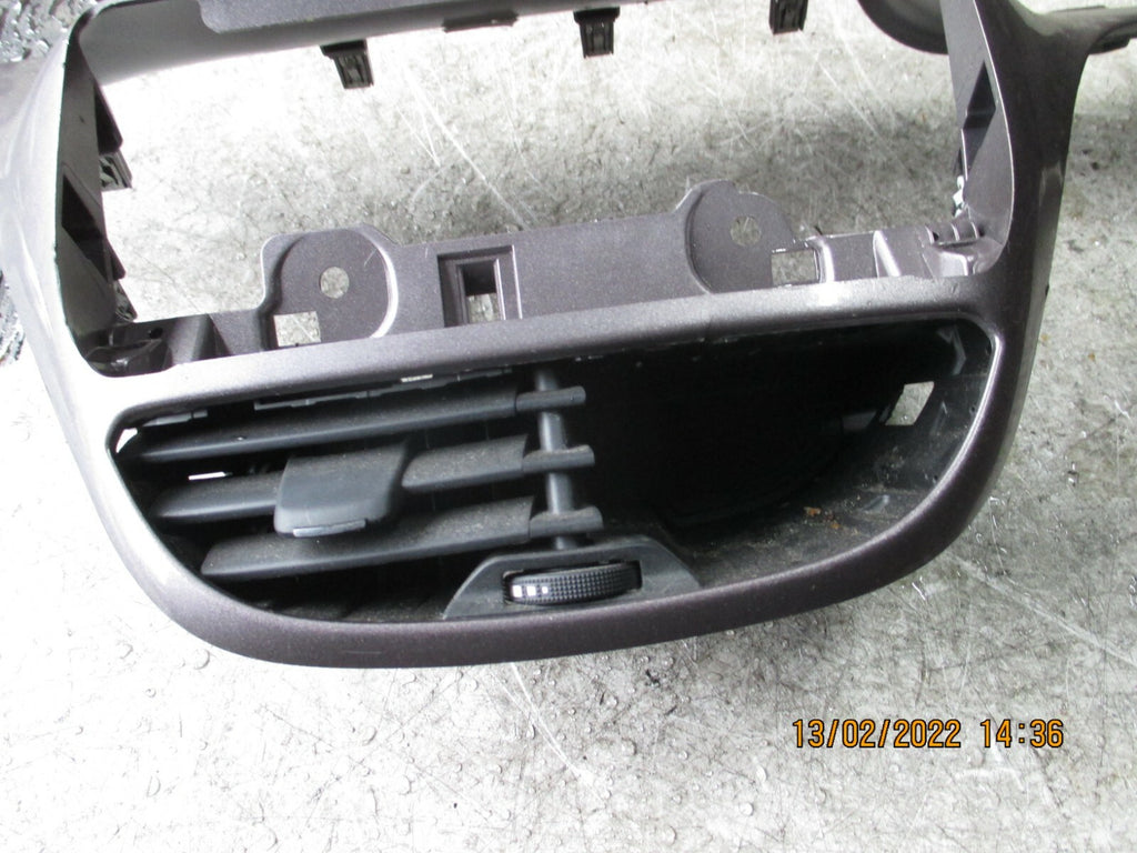 PEUGEOT 2008 2014 MK1 CENTRE DASHBOARD TRIM SURROUND WITH AIR VENTS 9875839677