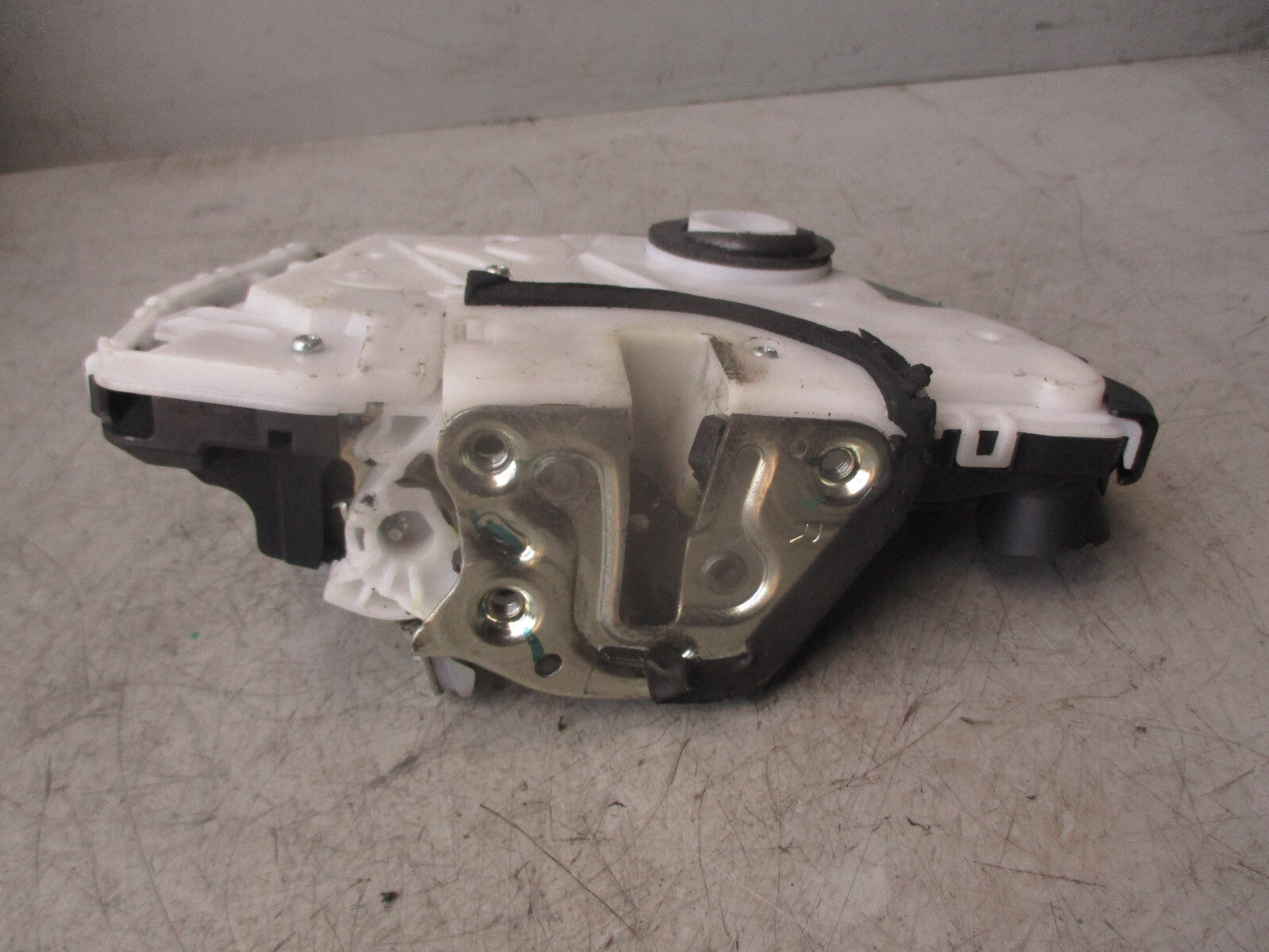 2018 SUZUKI IGNIS OSF DRIVER SIDE FRONT RIGHT DOOR LOCK MECHANISM