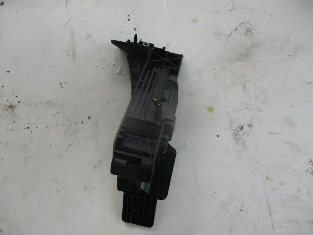BMW 1 SERIES F20 F21  ELECTRIC ACCELERATOR THROTTLE PEDAL 6853176