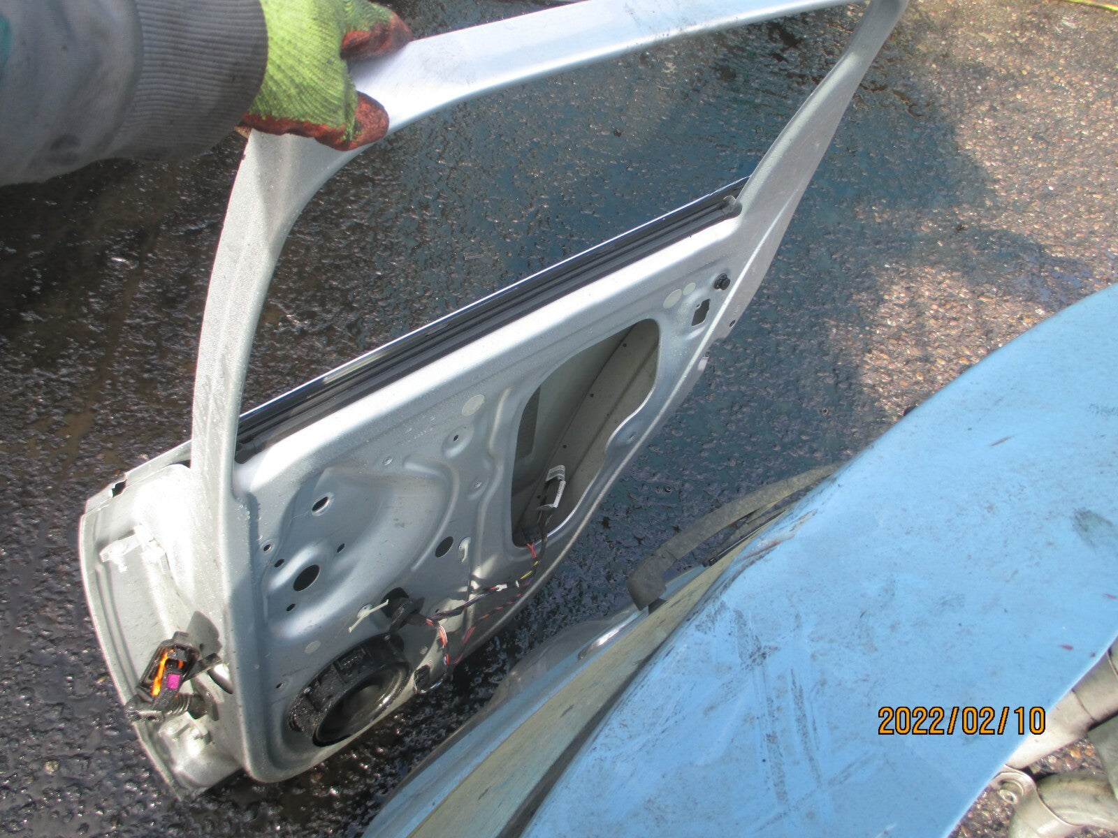 VOLKSWAGEN POLO MK5 6C 6R 5 DOOR DRIVER OFF SIDE REAR DOOR SILVER