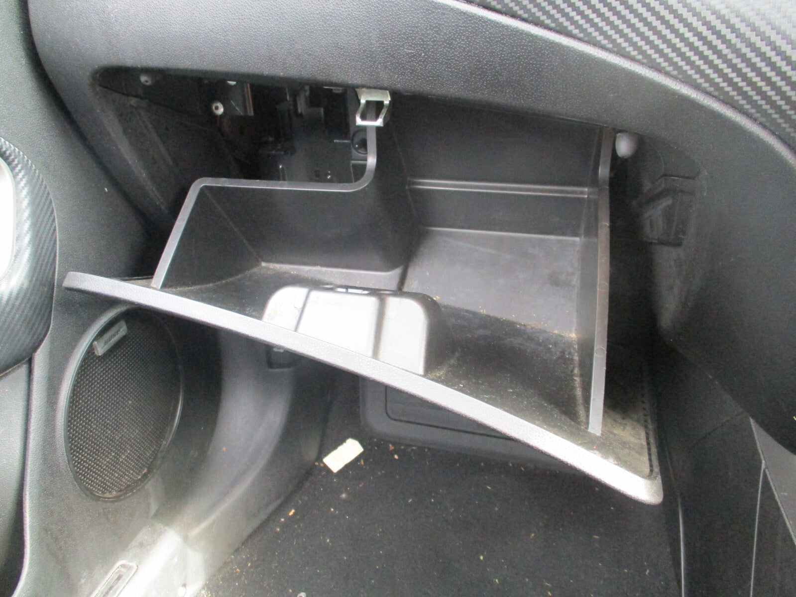 2015 ALFA ROMEO MITO 3 DOOR NS PASSENGER SIDE STORAGE COMPARTMENT GLOVEBOX