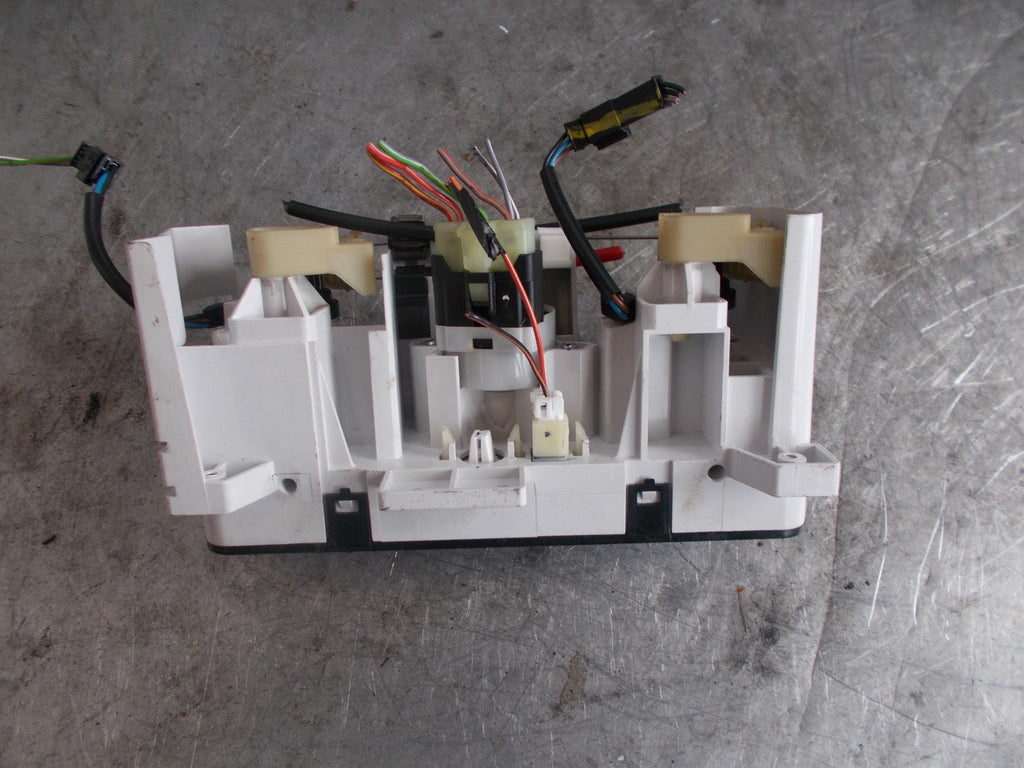 LAND ROVER FREELANDER CLIMATE CONTROL UNIT MODULE