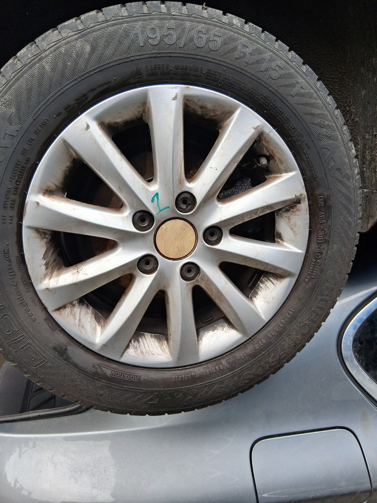 2007 VW VOLKSWAGEN GOLF MK5 15 INCH ALLOY WHEEL WITH TRYE 195/65R15