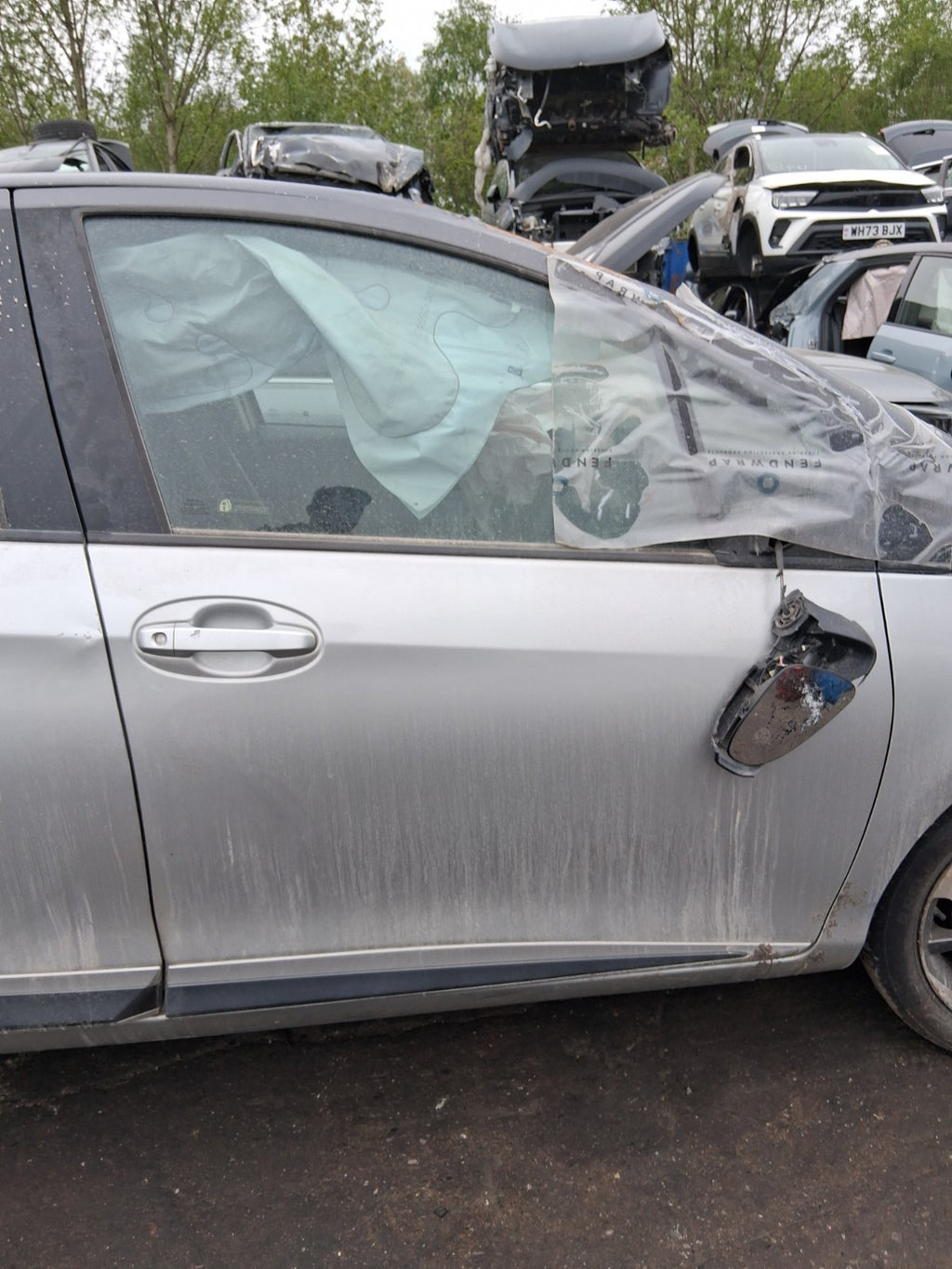 TOYOTA YARIS MK3 2019 OSF DRIVER SIDE FRONT BARE DOOR SILVER 2SN