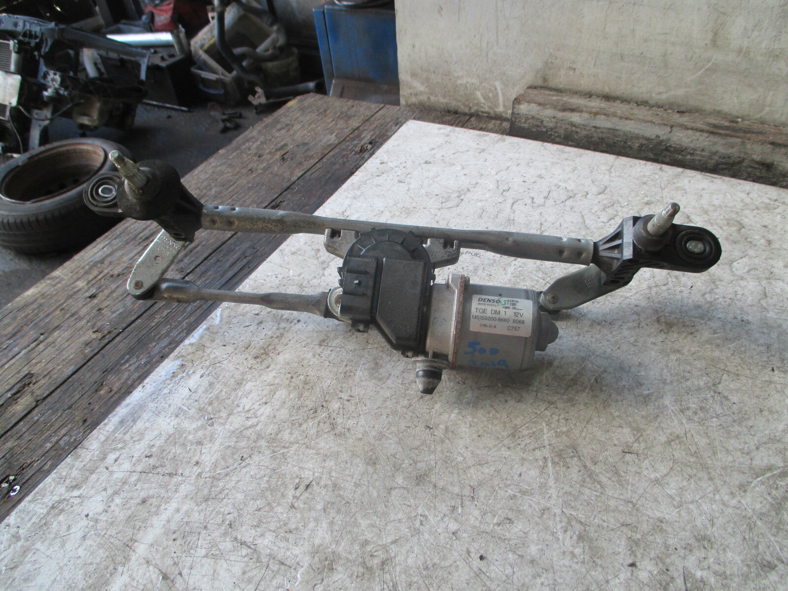 FIAT 500 2019 MK1 1.2 PETROL FRONT WINDSCREEN WIPER MOTOR LINKAGE MS1592008660