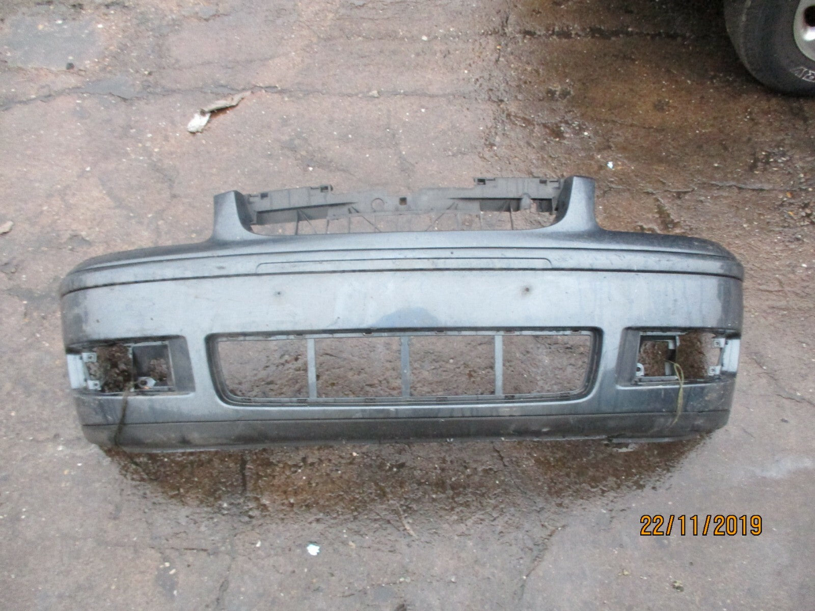 VW VOLKSWAGEN POLO MK3 9N2 FACELIFT FRONT BUMPER GREY