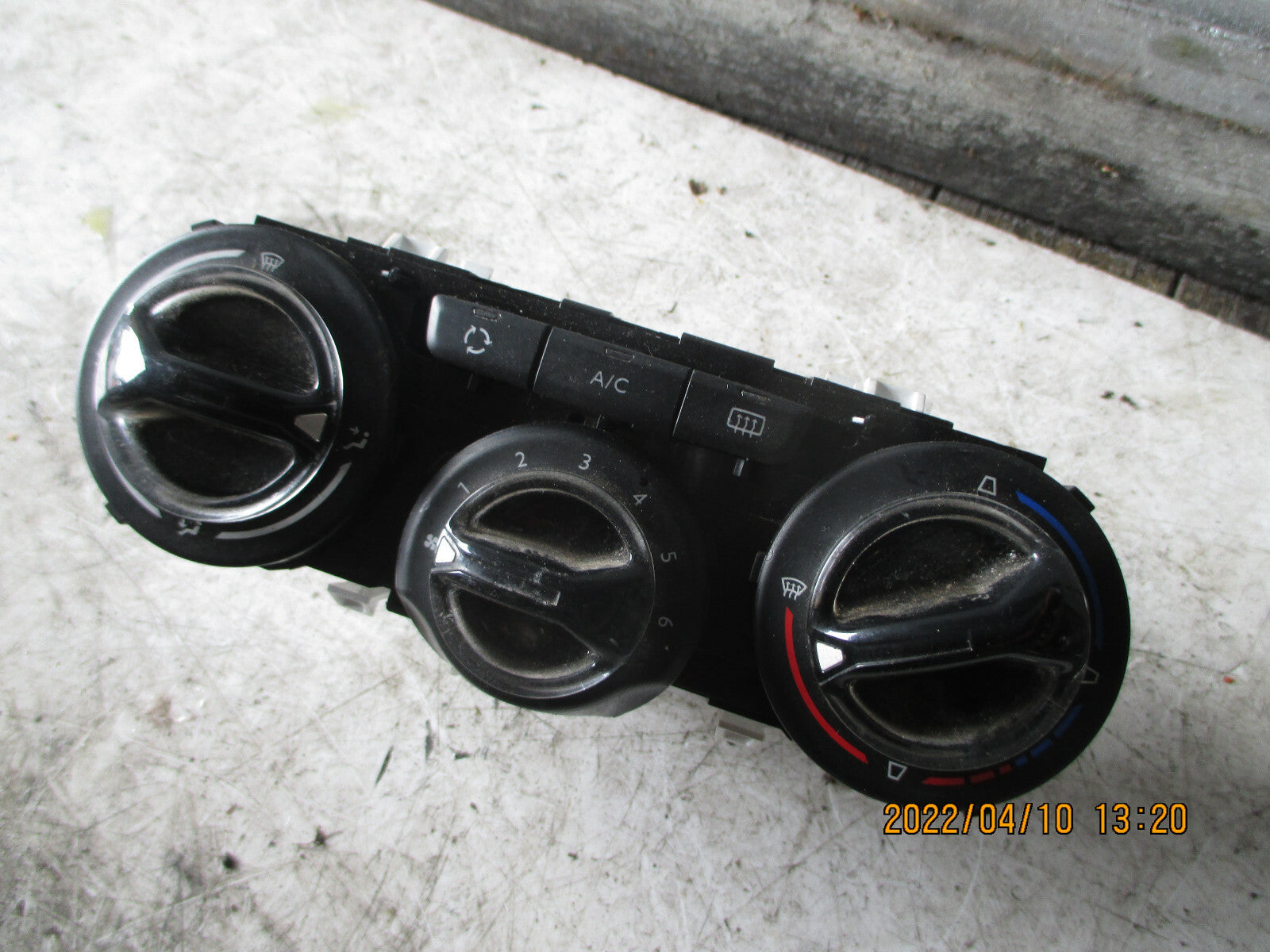 PEUGEOT 208 2016 HEATER AC CLIMATE CONTROL SWITCH PANEL 96722483ZD
